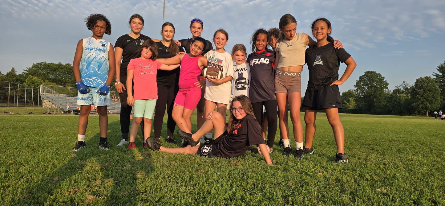 Lil Pups – Girls Flag Football & Fitness